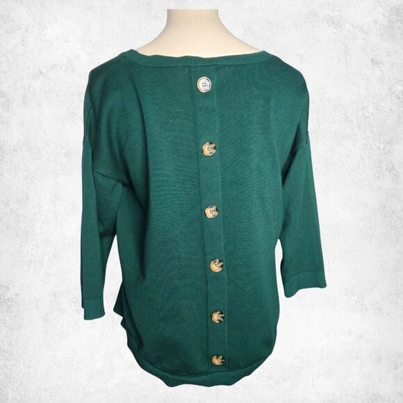 Cable & Gauge Emerald Green Button-Back Sweater – Reversible Soft Knit Top (L) - Picture 4 of 6